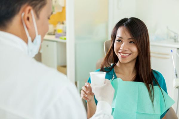 A Dentist In Lake Forest Can Treat Gingivitis