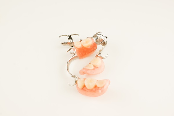 What Are Partial Dentures?